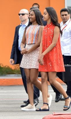 Sasha and her sister Malia